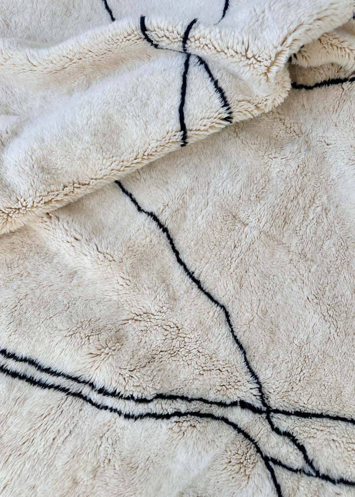 Beni Mrirt Berber Teppich 'Tattletale'