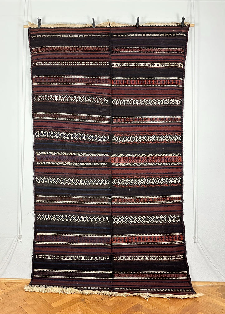 Antique Kilim Rug <br>'Meno'