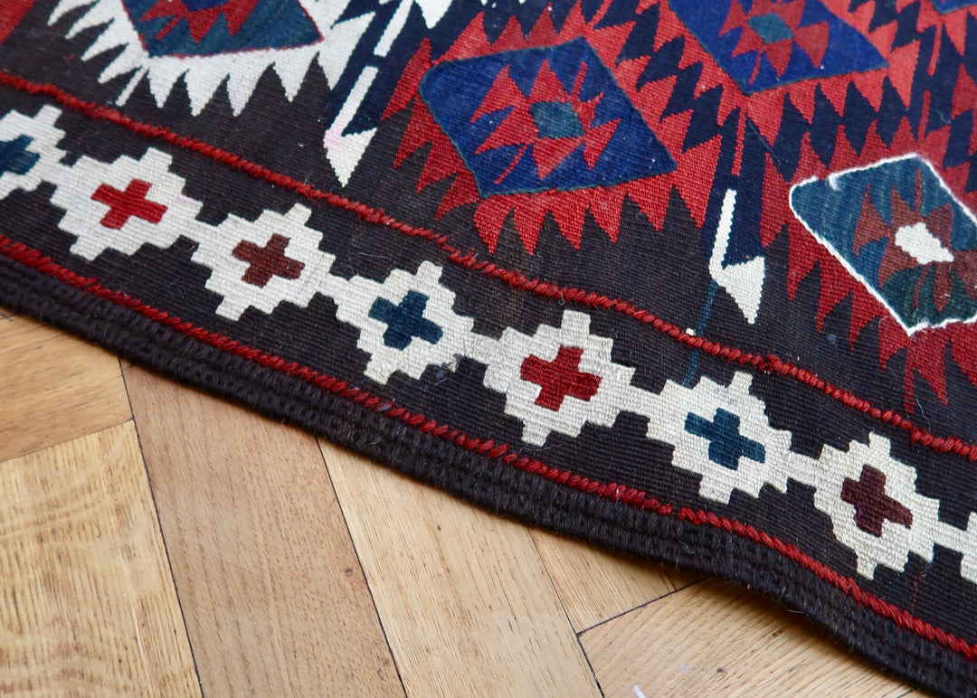 Antique Kilim Rug <br>'Meno'